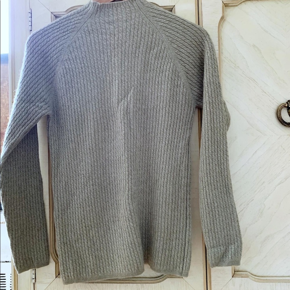 Cashmere sweater